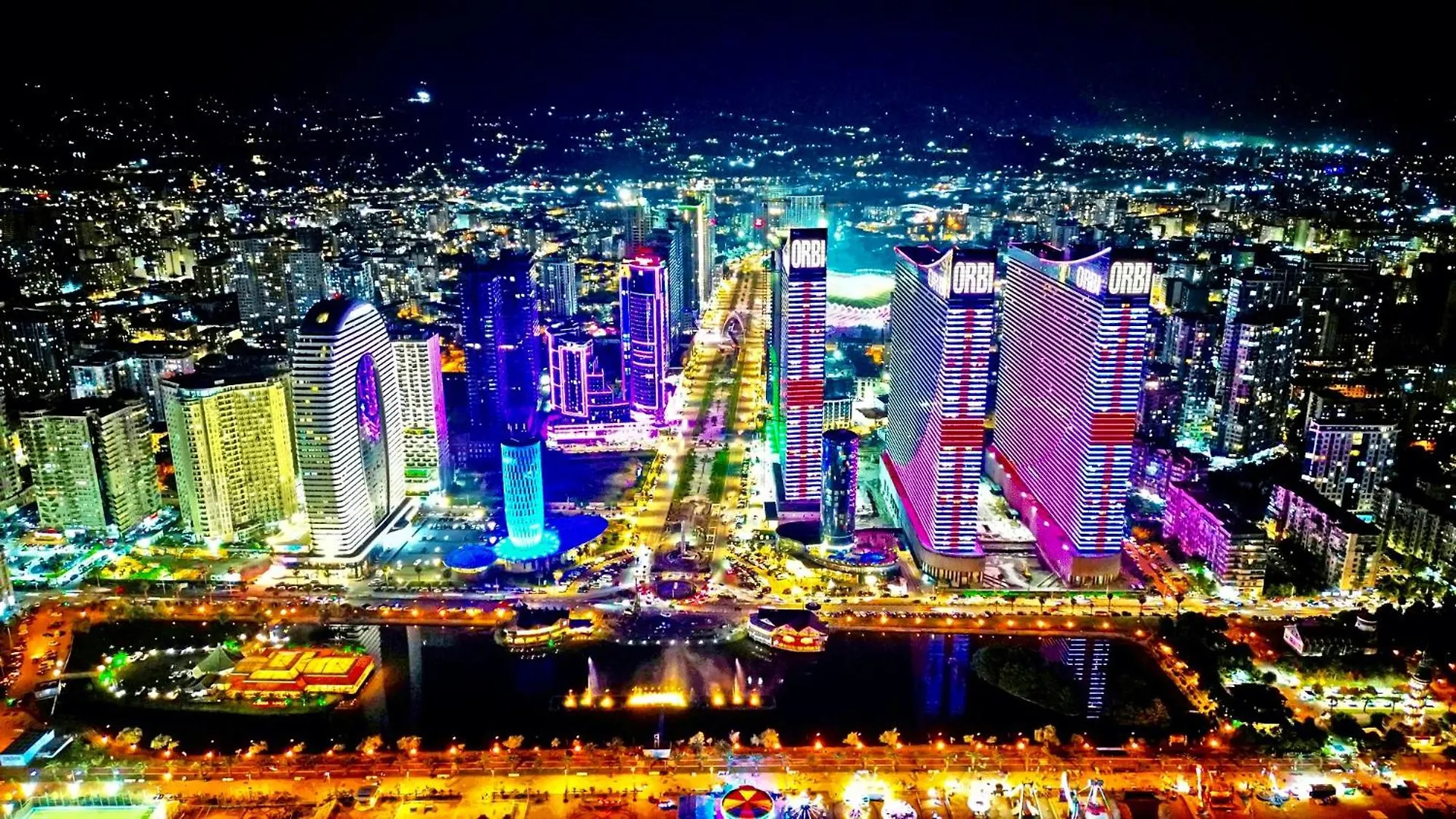 Orbi City With Sea View 바투미 아파트호텔