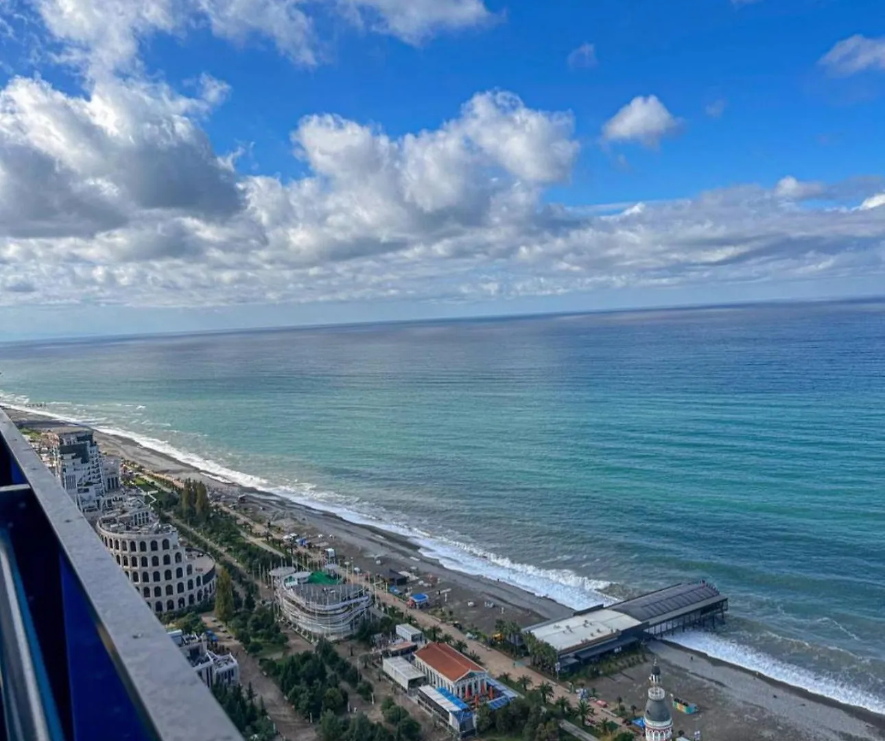 Orbi City With Sea View 바투미 5*,